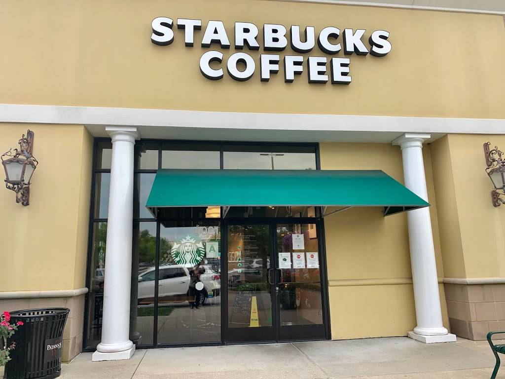 Starbucks | cafe | 4400 Shelbyville Rd, Louisville, KY 40207, USA | 5028991210 OR +1 502-899-1210