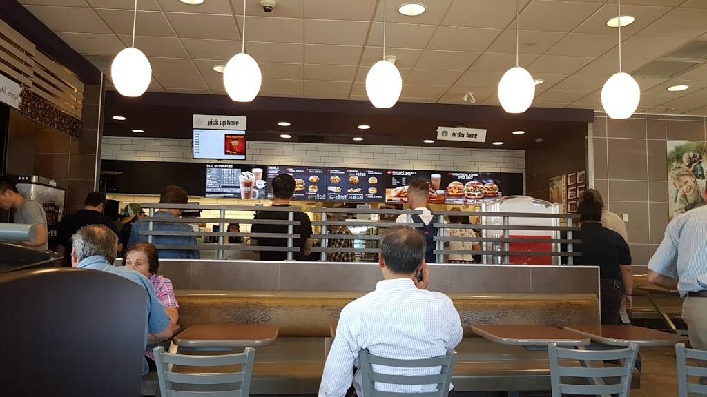 McDonalds | cafe | 1890 Avenue Rd, Toronto, ON M5M 3Z8, Canada | 4167837562 OR +1 416-783-7562