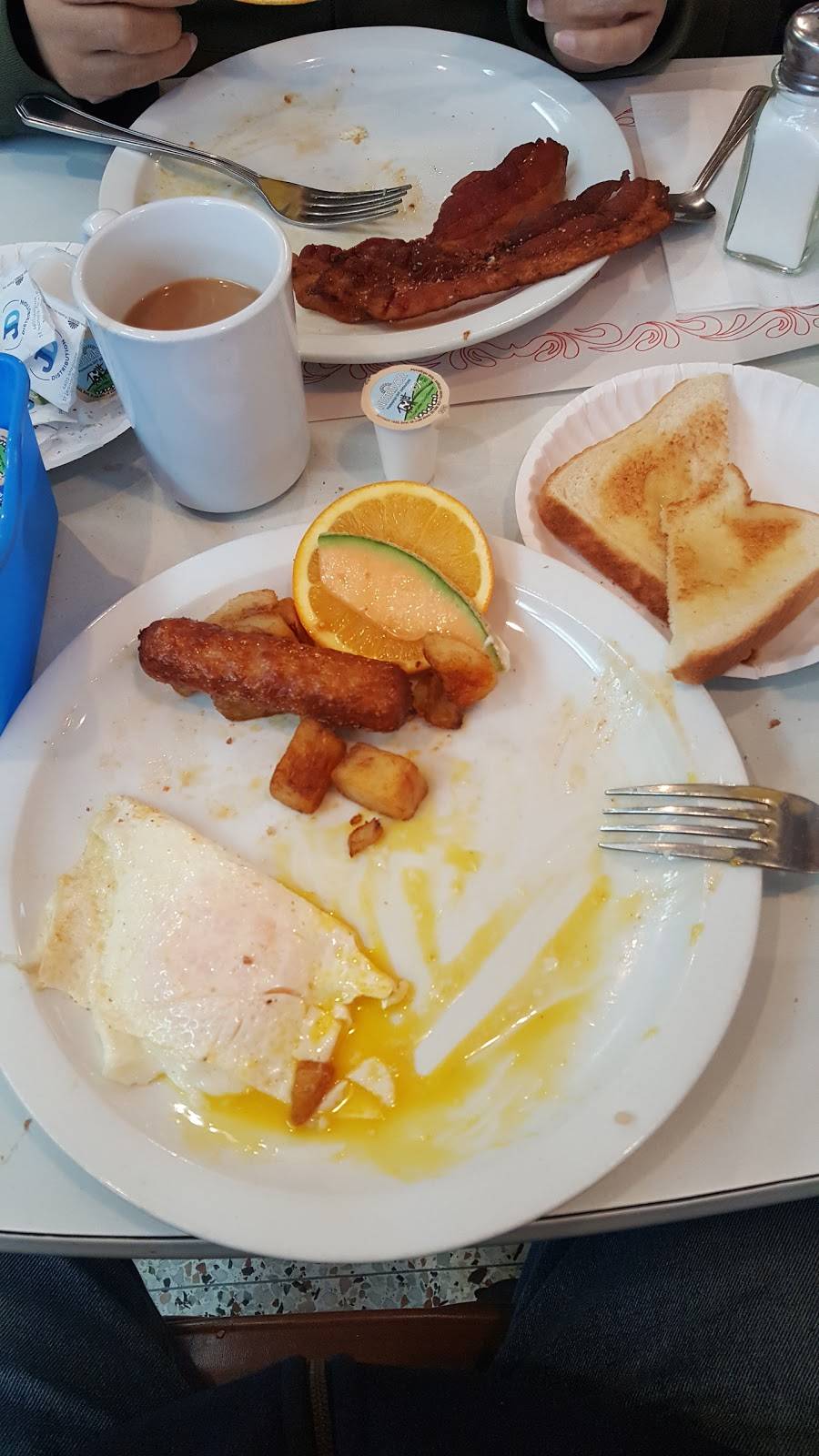 Vincent Sous-Marins | restaurant | 7171 Rue St-Hubert, Montréal, QC H2R 2N2, Canada | 5142744767 OR +1 514-274-4767