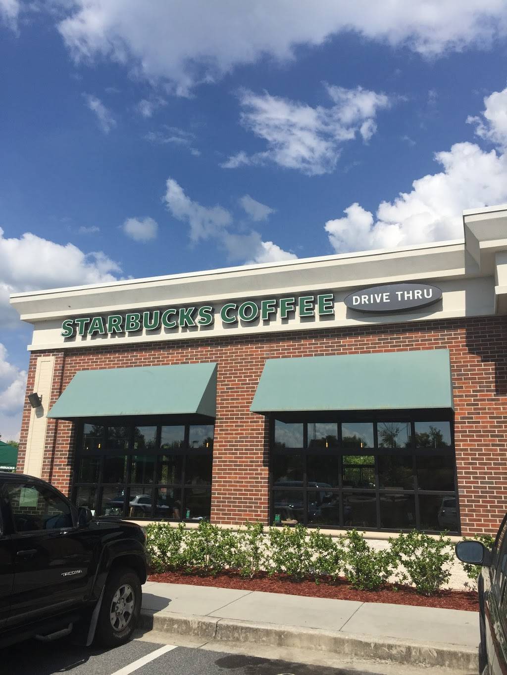 Starbucks | cafe | 12400 GA-92, Woodstock, GA 30188, USA | 7705920655 OR +1 770-592-0655