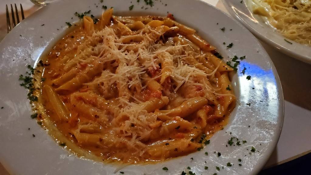 Caro Amico Italian Cafe | cafe | 3606 S Barbur Blvd, Portland, OR 97239, USA | 5032236895 OR +1 503-223-6895