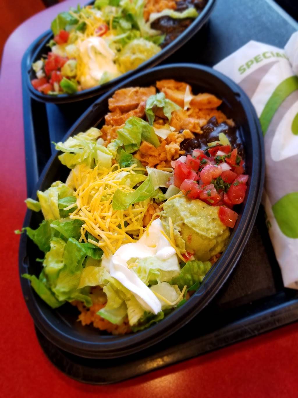 Taco Bell | meal takeaway | 1796 W Lacey Blvd, Hanford, CA 93230, USA | 5595823391 OR +1 559-582-3391