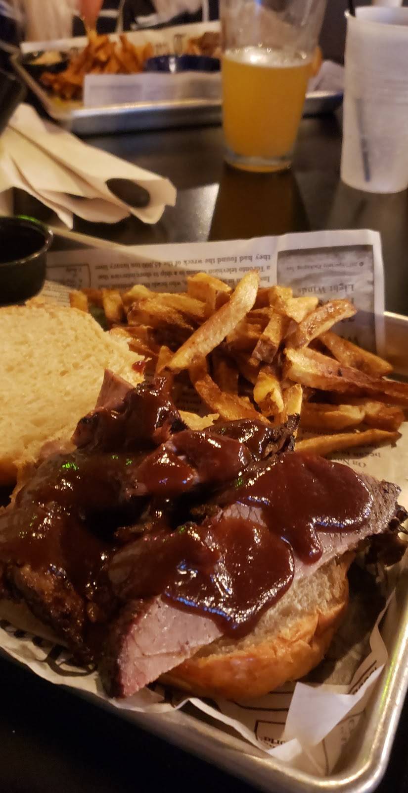 Pig Iron Brewing Co | restaurant | 40 E Front St, Marietta, PA 17547, USA | 7176041161 OR +1 717-604-1161