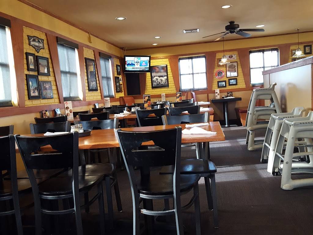 Pizza Hut | restaurant | 179 E W Cocoa Beach Causeway, Cocoa Beach, FL 32931, USA | 3217832780 OR +1 321-783-2780