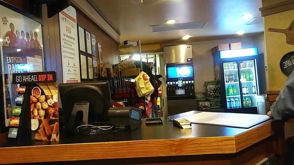 Pizza Hut | restaurant | 9119 Annapolis Rd, Lanham, MD 20706, USA | 3015775383 OR +1 301-577-5383