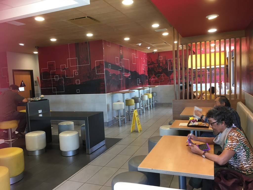 McDonalds | cafe | 130 Greenhouse Marketplace, San Leandro, CA 94578, USA | 5103511834 OR +1 510-351-1834