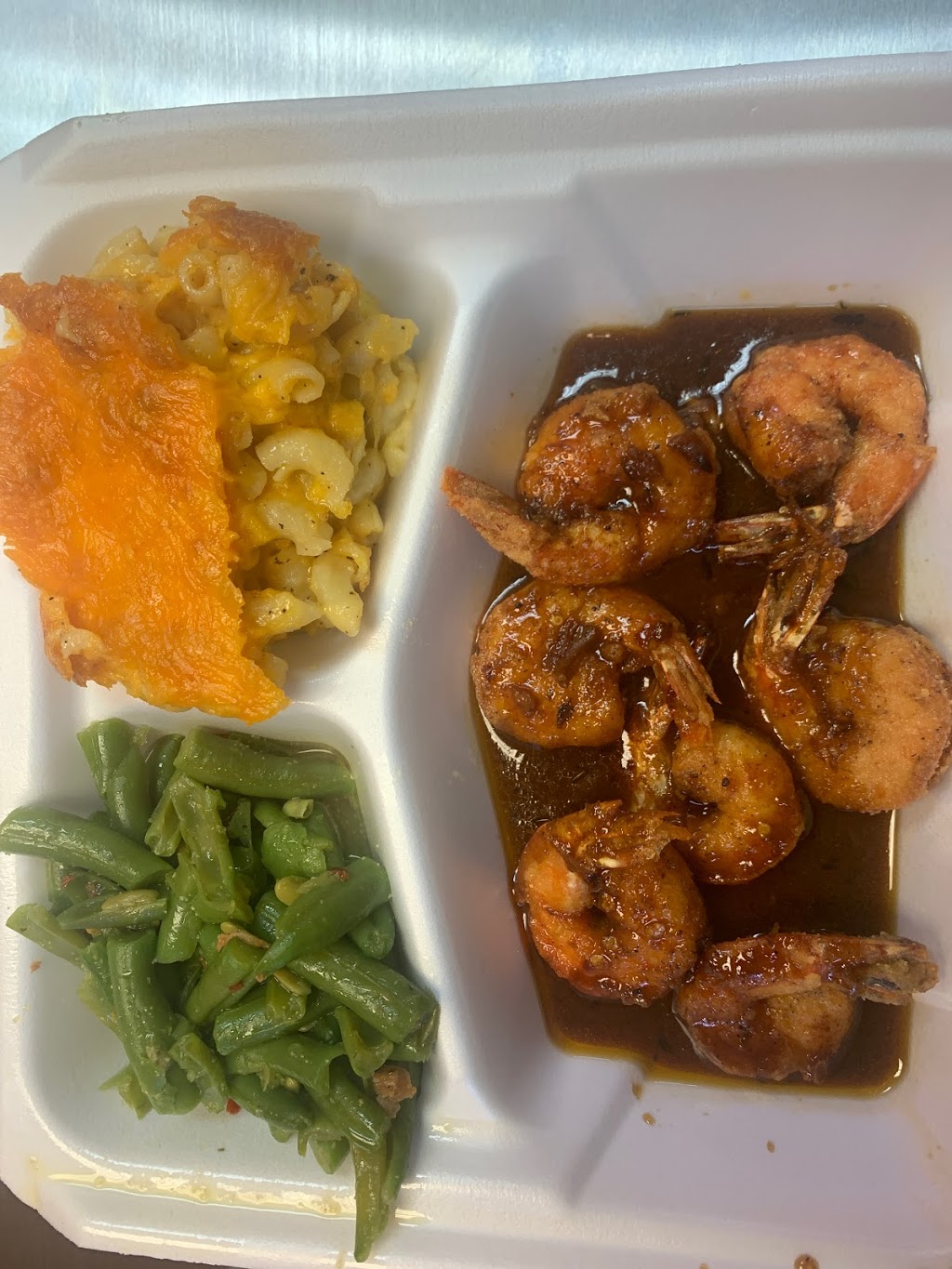 Momma Luvs Soul & Caribbean Food | restaurant | 2427 Austin Hwy, San Antonio, TX 78218, USA | 2109770060 OR +1 210-977-0060