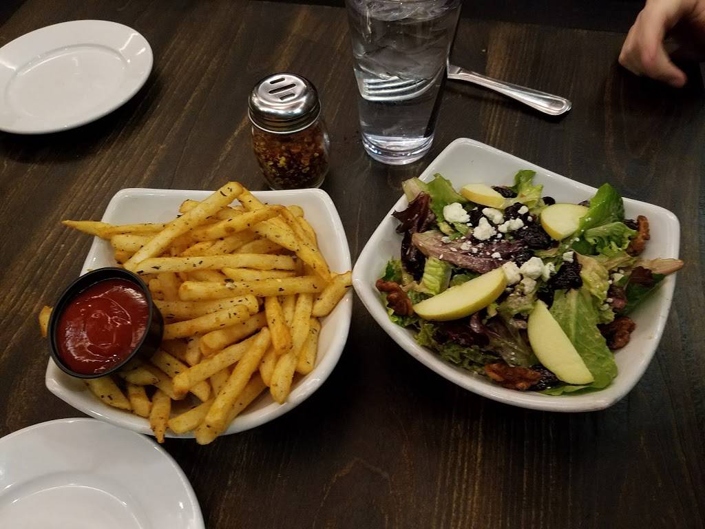 Pizza Rock | restaurant | 1020 K St, Sacramento, CA 95814, USA | 9167375777 OR +1 916-737-5777