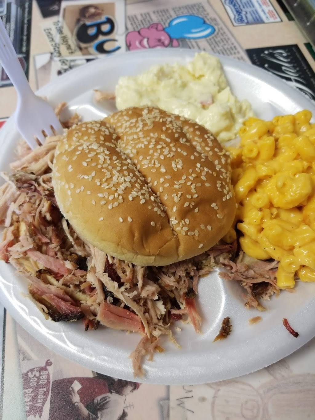 Buckys Bar-B-Q | restaurant | 1700 Roper Mountain Road, Greenville, SC 29615, USA | 8643290054 OR +1 864-329-0054