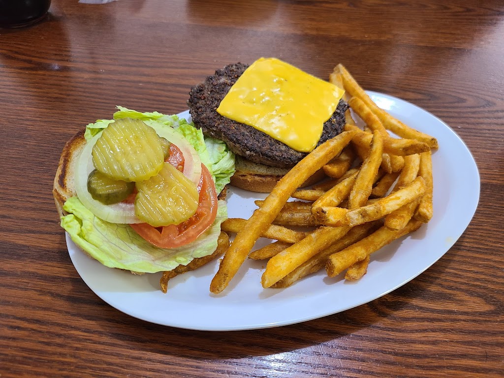 Bobs Grill & Cafeteria | restaurant | 1112 Oak St, Conway, AR 72032, USA | 5013299760 OR +1 501-329-9760