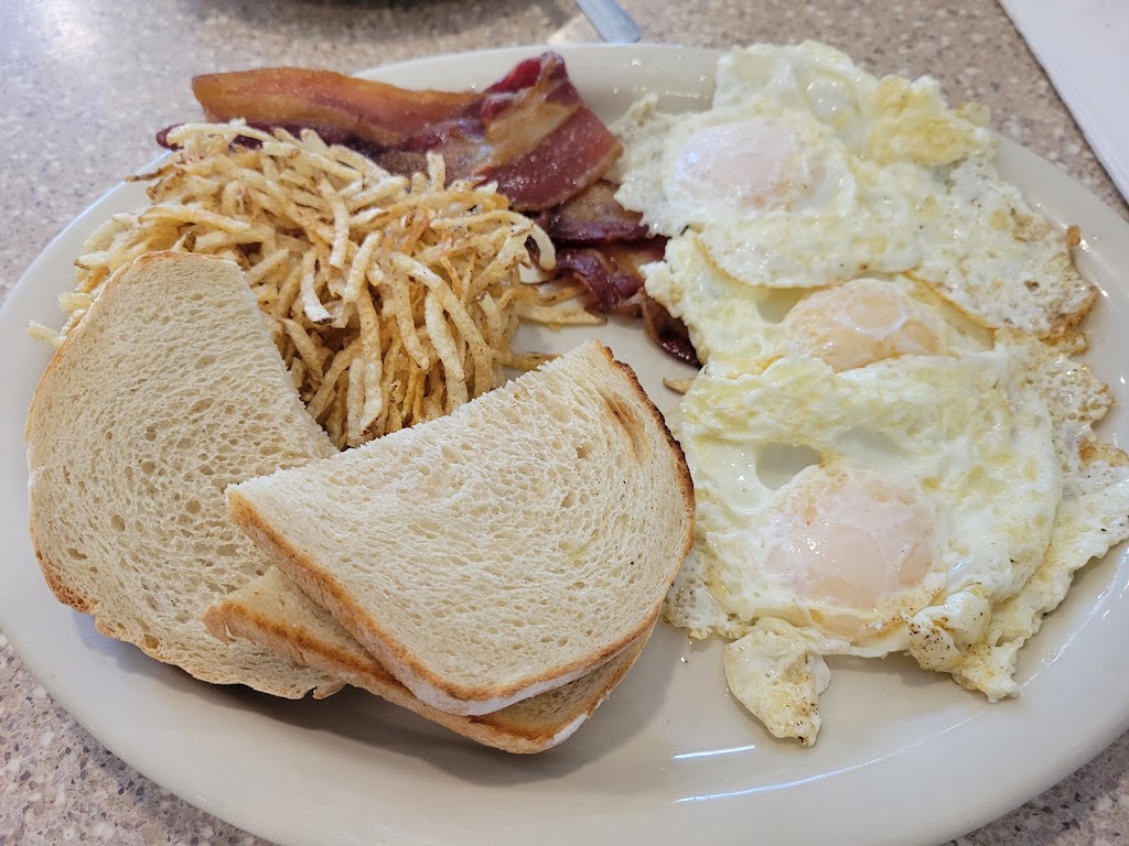 The Homestead Restaurant & Bakery | restaurant | 620 E Colby St, Whitehall, MI 49461, USA | 2318940424 OR +1 231-894-0424