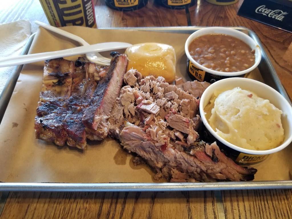Dickeys Barbecue Pit | restaurant | 8330 W Bellfort Ave, Houston, TX 77071, USA | 2813240056 OR +1 281-324-0056