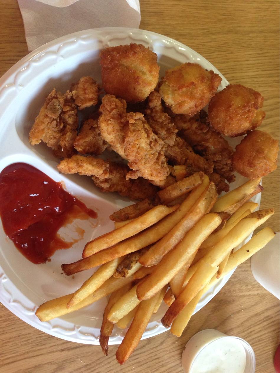 Holdens Ranch | restaurant | 580 Southport Rd, Roebuck, SC 29376, United States | 8645767396 OR +1 864-576-7396