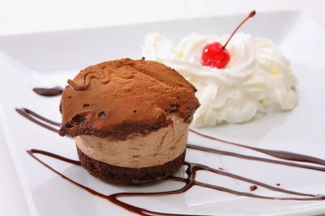 Sunset Thai Cuisine | restaurant | 7513 Sunset Blvd, Los Angeles, CA 90046, USA | 3238831805 OR +1 323-883-1805