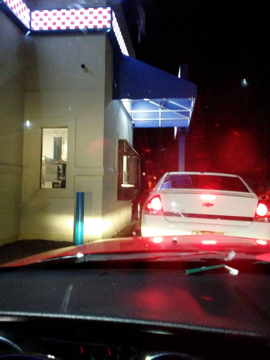 DIXIE QUEEN | restaurant | 1341 Getwell Rd, Memphis, TN 38111, USA | 9015721738 OR +1 901-572-1738