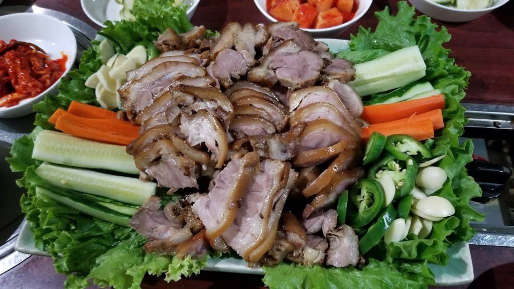 Bowl & B.B.Q. | restaurant | 1277 Elmhurst Rd, Des Plaines, IL 60018, USA | 8477581277 OR +1 847-758-1277