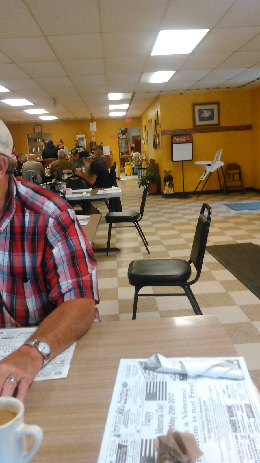 Ruths Restaurant | restaurant | 1015 Main St, Conneautville, PA 16406, USA | 8145873886 OR +1 814-587-3886