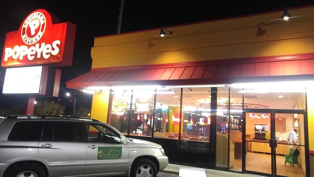 Popeyes Louisiana Kitchen | restaurant | 45 N Orange Blossom Trail, Orlando, FL 32805, USA | 4078434343 OR +1 407-843-4343