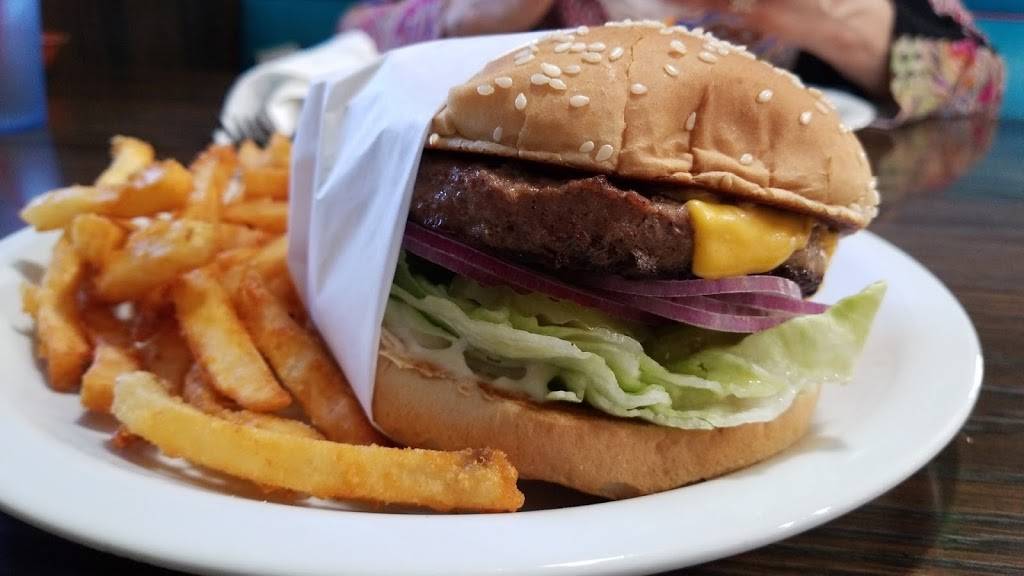 El Cerrito Cafe | restaurant | 19619 Temescal Canyon Rd, Corona, CA 92881, USA | 9514079024 OR +1 951-407-9024