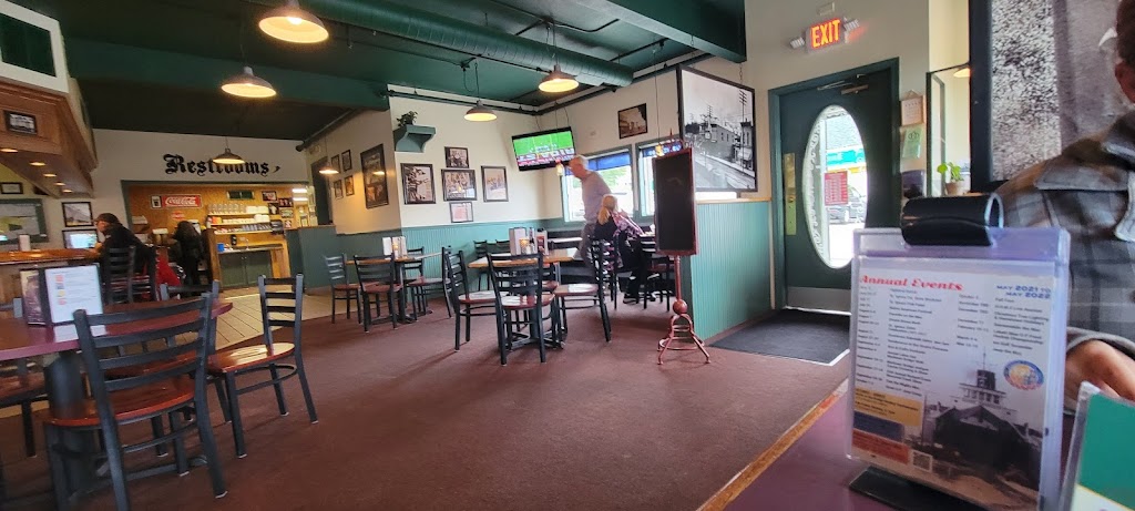 Village Inn of St. Ignace | restaurant | 250 N State St, St Ignace, MI 49781, USA | 9066439511 OR +1 906-643-9511