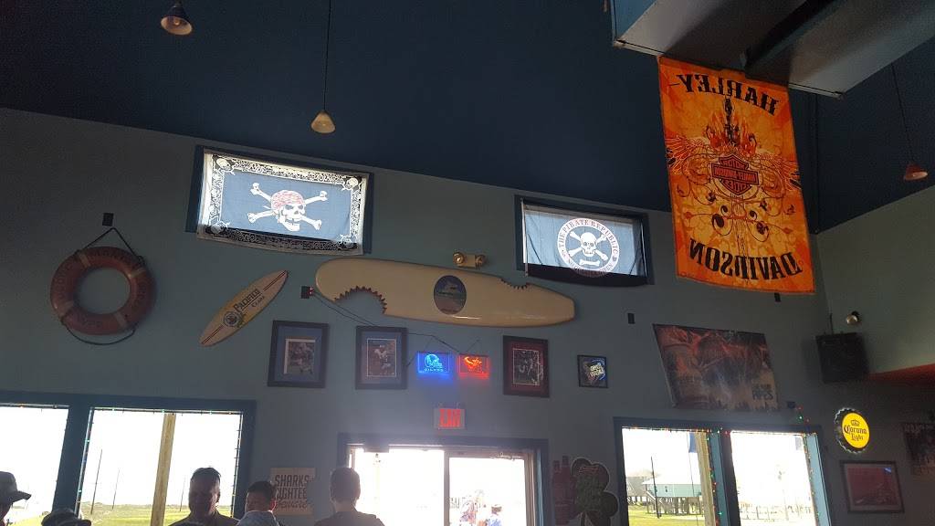 Sharkies On The Beach | night club | 10 Surf Dr, Surfside Beach, TX 77541, USA | 9792331122 OR +1 979-233-1122