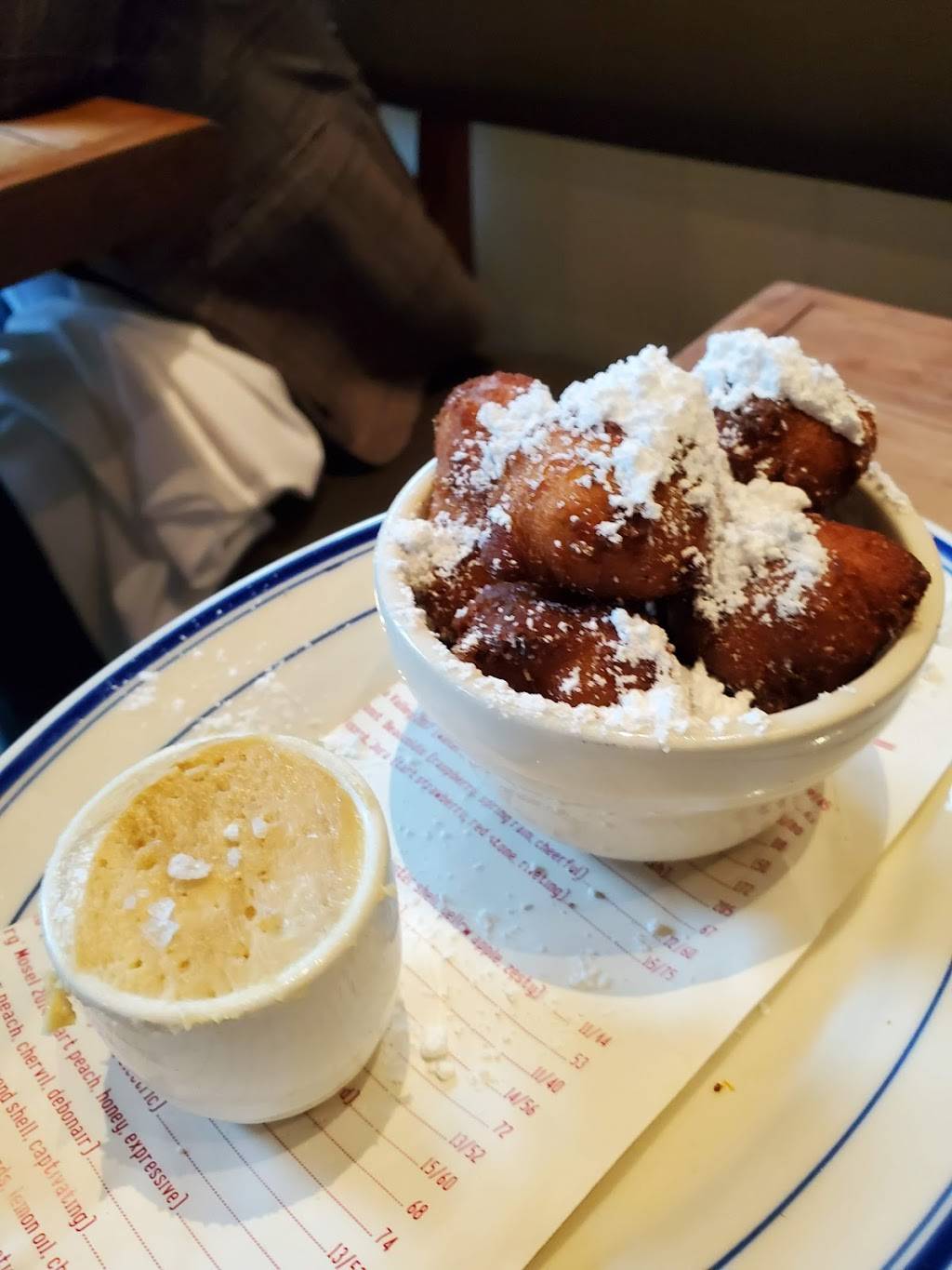 The Optimist | restaurant | 914 Howell Mill Rd, Atlanta, GA 30318, USA | 4044776260 OR +1 404-477-6260