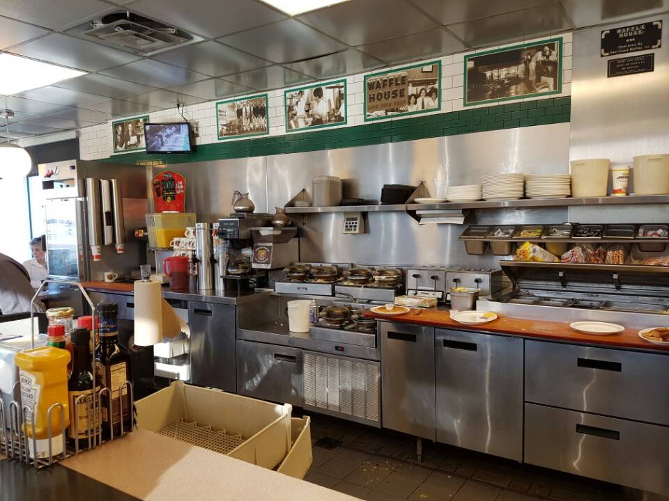 Waffle House | meal takeaway | 1700 Howell Mill Rd, Atlanta, GA 30318, USA | 4043510172 OR +1 404-351-0172