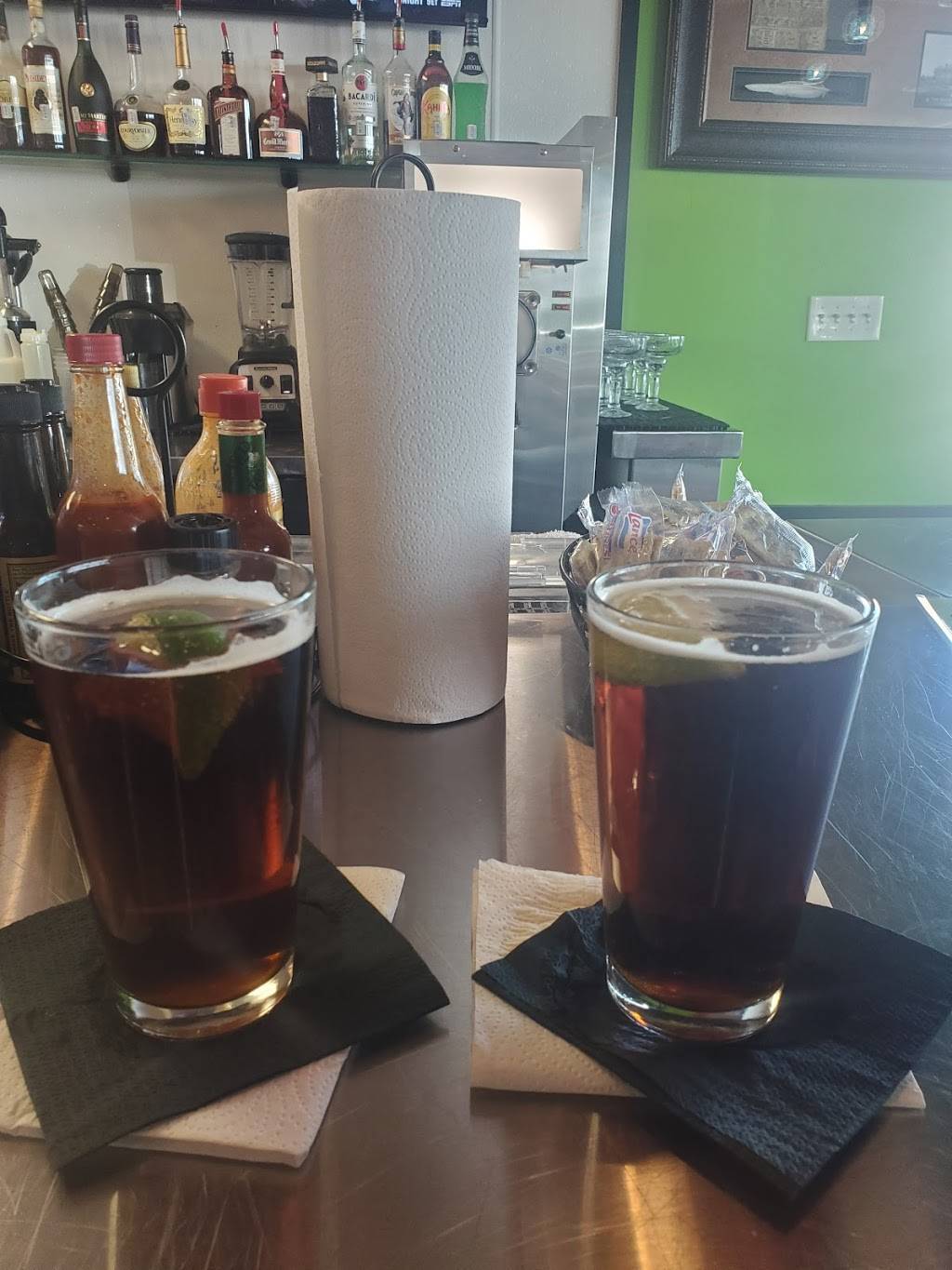 Fish n Tails Oyster Bar | restaurant | 209 Industrial Ct, Wylie, TX 75098, USA | 2142993954 OR +1 214-299-3954