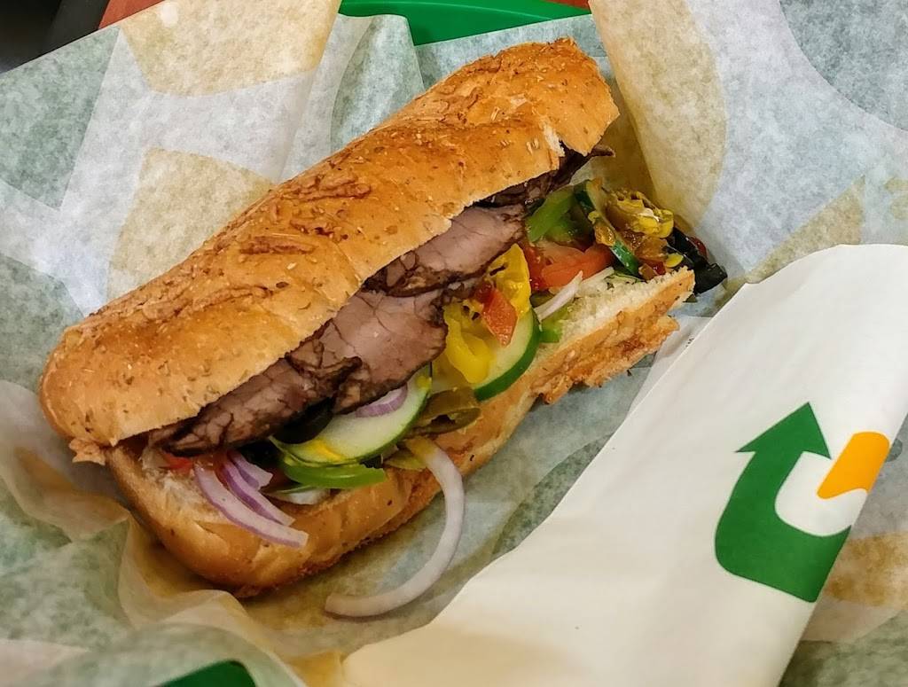 Subway Restaurants | restaurant | 555 13th St NW, Washington, DC 20005, USA | 2023474616 OR +1 202-347-4616