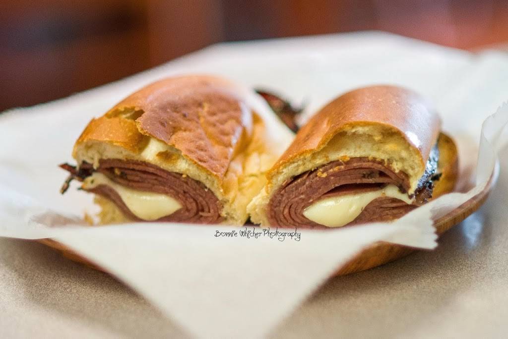 Mount Dora Pizza & Subs | restaurant | 2718 W Old US Hwy 441, Mt Dora, FL 32757, USA | 3523835303 OR +1 352-383-5303