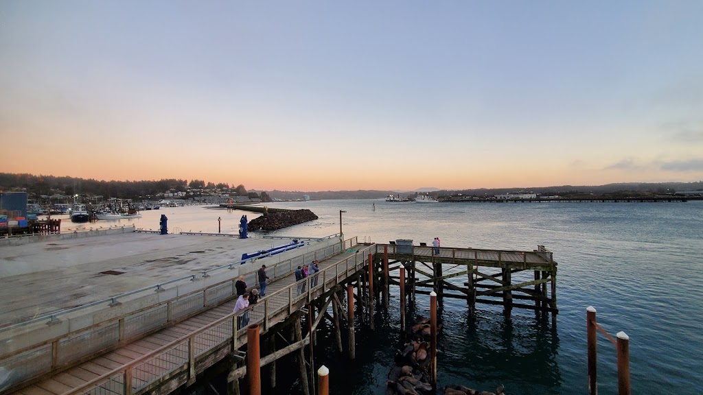 Clearwater Restaurant | restaurant | 325 SW Bay Blvd., Newport, OR 97365, USA | 5412725550 OR +1 541-272-5550