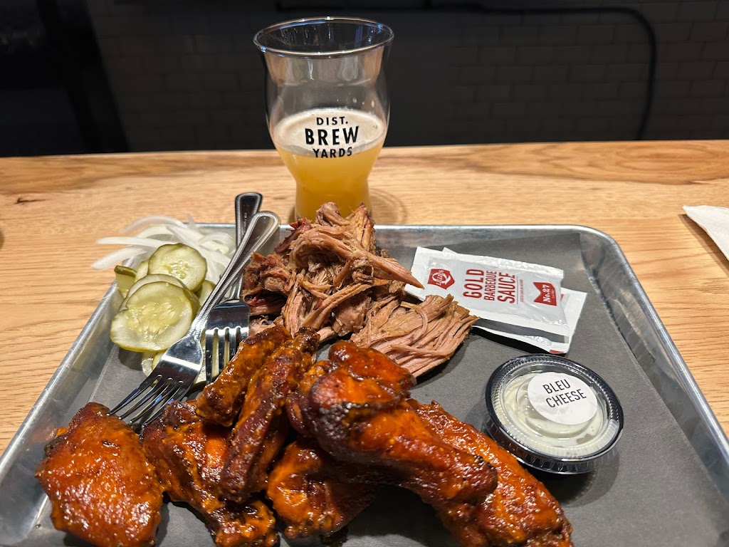 District Brew Yards | restaurant | 700 N Milwaukee Ave, Wheeling, IL 60090, USA | 8476635200 OR +1 847-663-5200