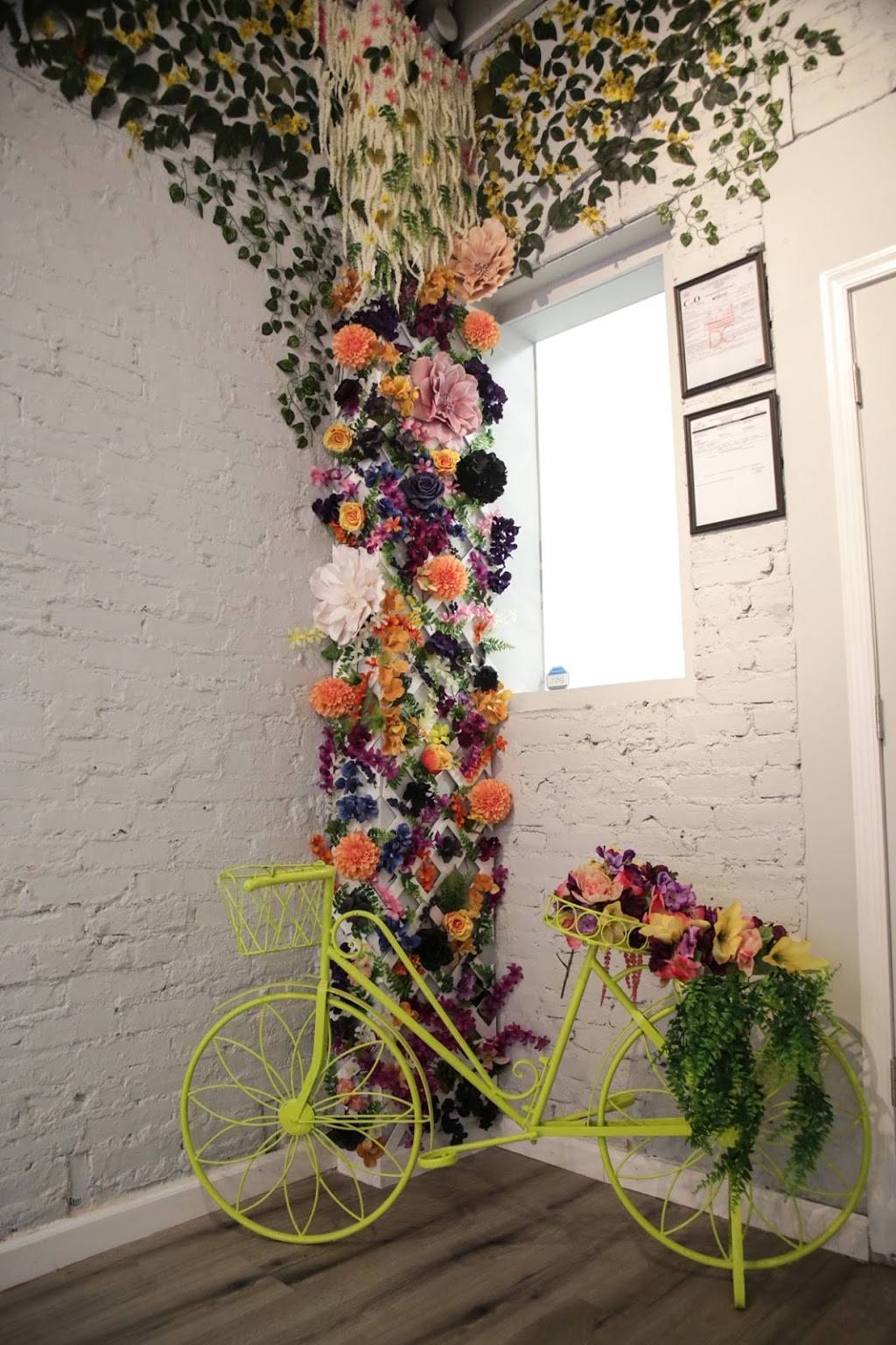 Cafe Angelique DC | restaurant | 1104-C, 8th St SE, Washington, DC 20003, USA | 2024502089 OR +1 202-450-2089