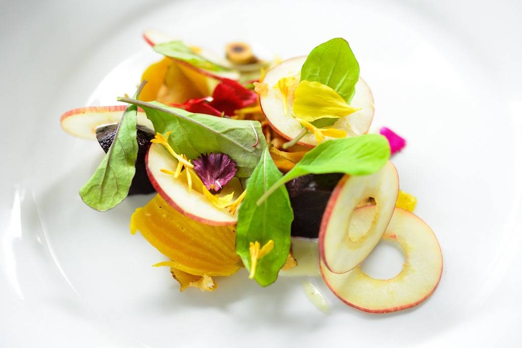 Quiessence | restaurant | 6106 S 32nd St, Phoenix, AZ 85042, USA | 6022760601 OR +1 602-276-0601