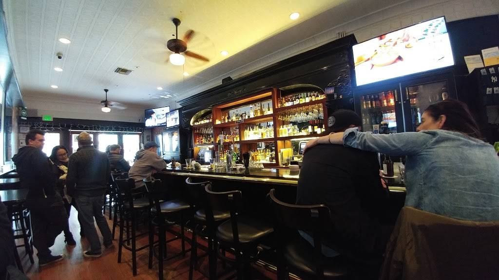 Ricks Tavern On Main | restaurant | 2907 Main St, Santa Monica, CA 90405, USA | 3103922772 OR +1 310-392-2772