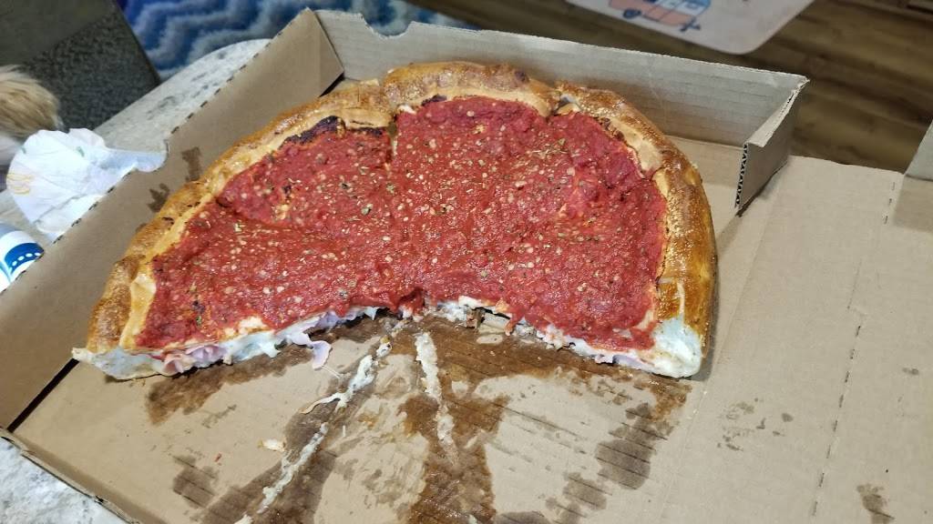 Pentwater Pizza & Grinders | restaurant | 20 3rd St, Pentwater, MI 49449, USA | 2318696664 OR +1 231-869-6664