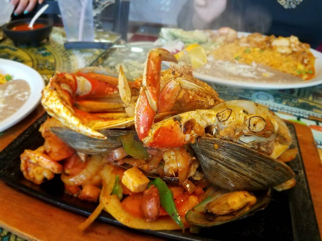 El Palmar | restaurant | 1008 W Irving Park Rd, Chicago, IL 60613, USA | 7734045969 OR +1 773-404-5969