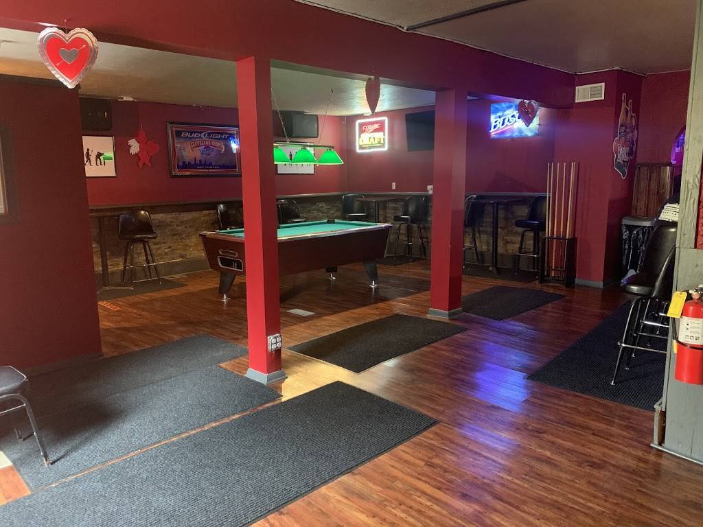 The Corner Pocket Bar | restaurant | 805 Upson St, Akron, OH 44305, USA | 2346789963 OR +1 234-678-9963