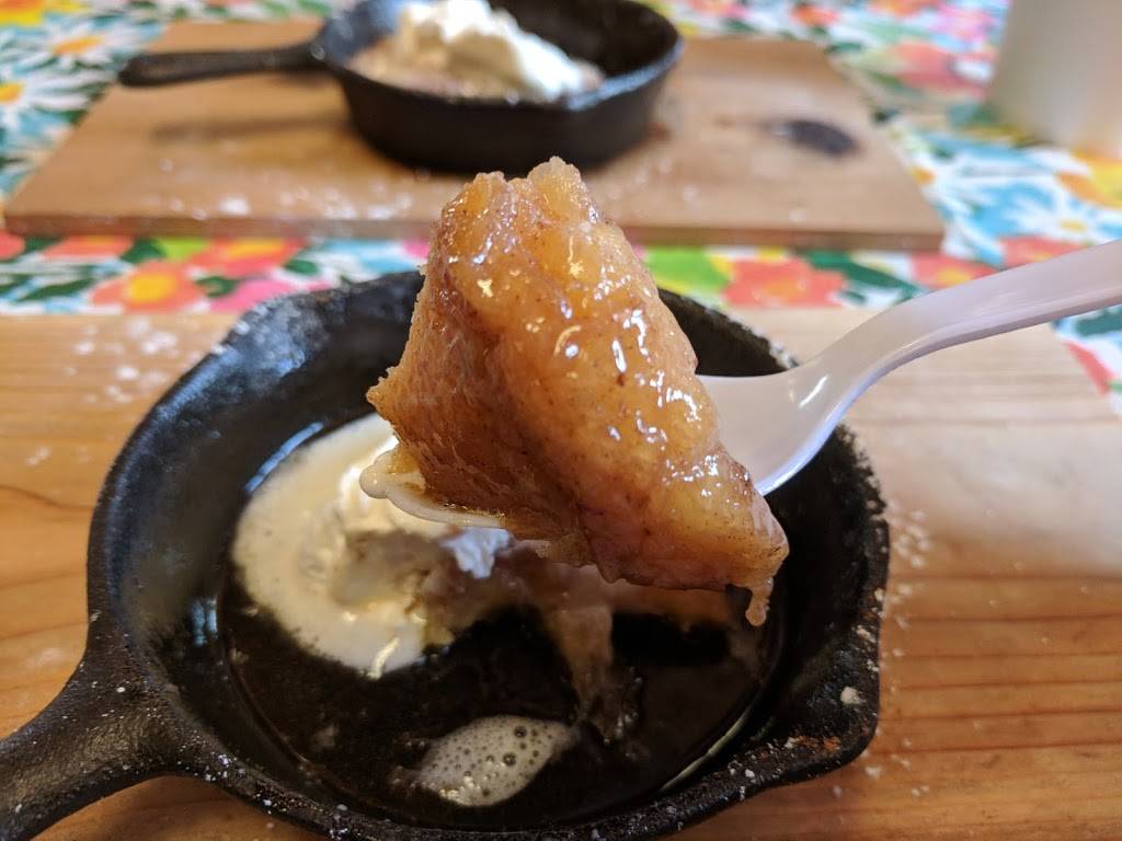 Preachers Smokehouse | restaurant | 2929 Pittman Center Rd, Sevierville, TN 37876, USA | 8653329731 OR +1 865-332-9731