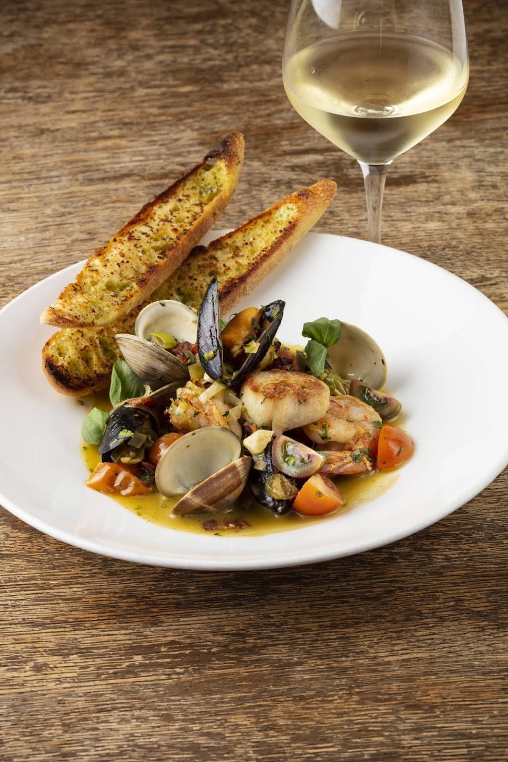 Red O Taste of Mexico | restaurant | 143 Newport Center Dr, Newport Beach, CA 92660, USA | 9497180300 OR +1 949-718-0300