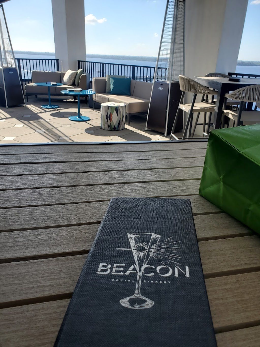 Beacon Social Drinkery | restaurant | 2200 Edwards Dr, Fort Myers, FL 33901, USA | 2393143800 OR +1 239-314-3800