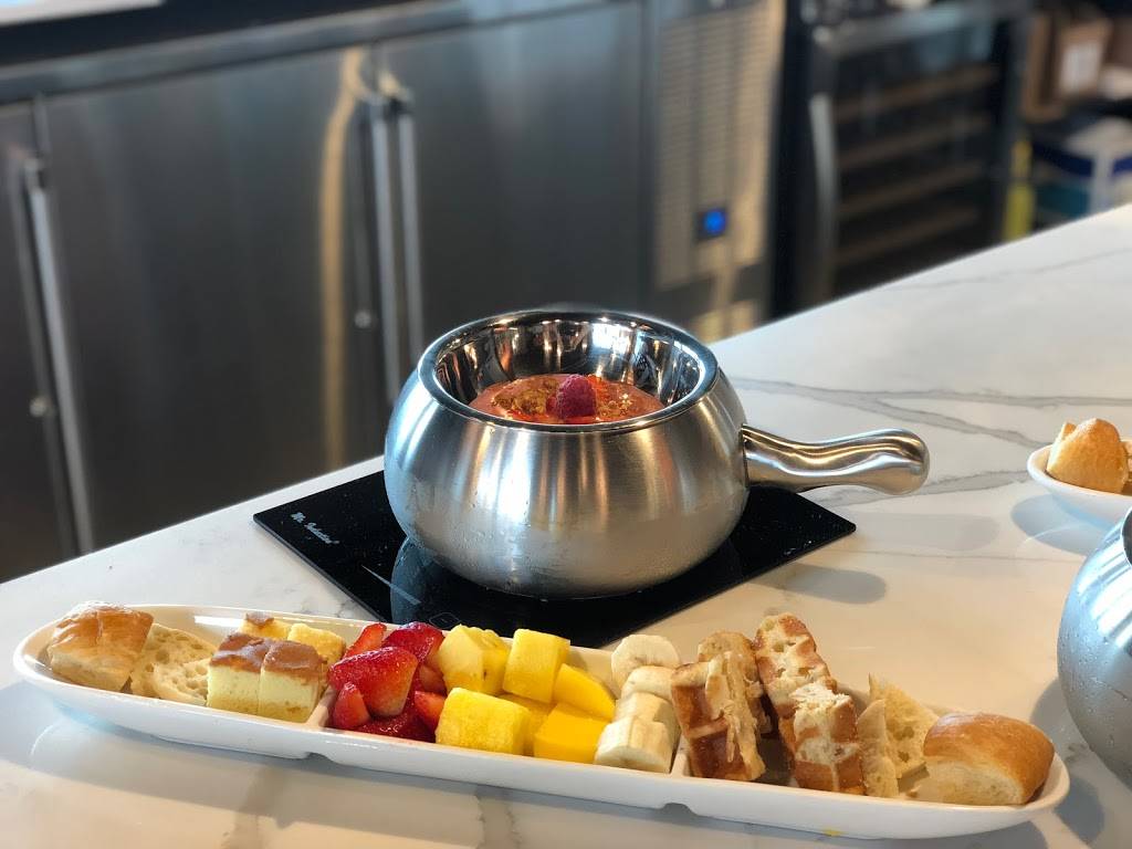 The Melting Pot | restaurant | 8889 Gateway Blvd W #2320, El Paso, TX 79925, USA | 9152064647 OR +1 915-206-4647