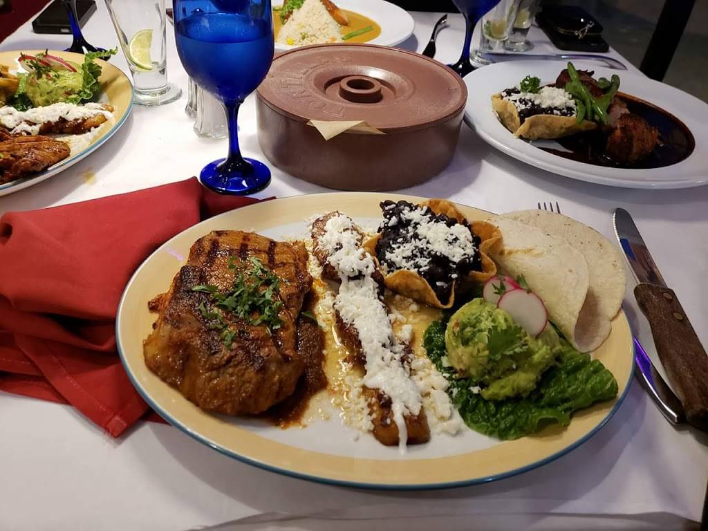 Sol de Mexico | restaurant | 3018 N Cicero Ave, Chicago, IL 60641, USA | 7732824119 OR +1 773-282-4119