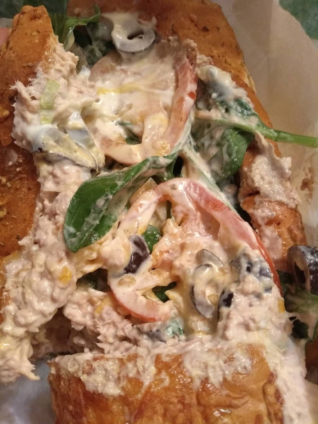 Subway Restaurants | restaurant | 607 Business Loop 70 E, Columbia, MO 65201, USA | 5734494994 OR +1 573-449-4994