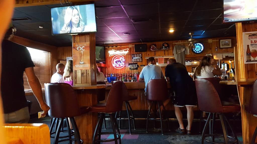 Yankee Clipper | restaurant | 312 SW Maple St #2915, Ankeny, IA 50023, USA | 5159649484 OR +1 515-964-9484