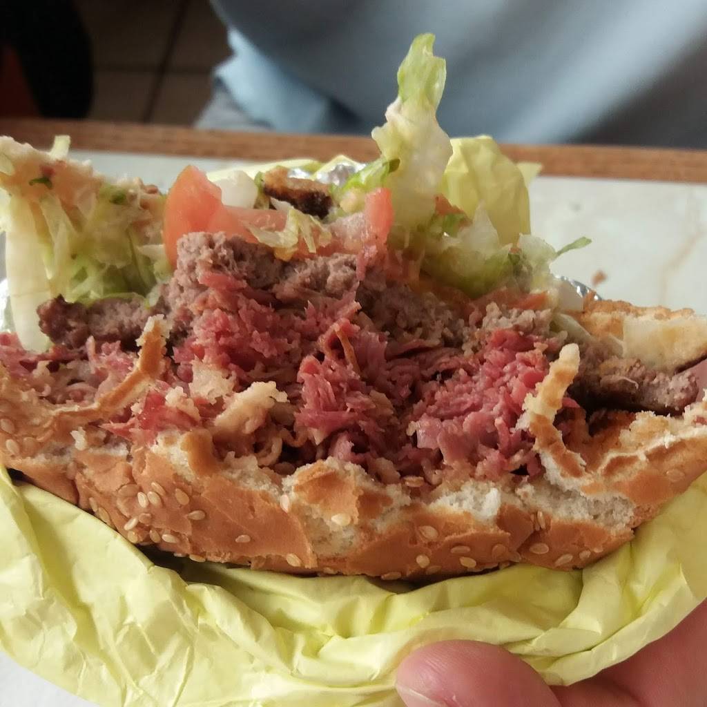 Phils Charbroiled Burgers | restaurant | 835 E 3rd St, San Bernardino, CA 92410, USA | 9098840564 OR +1 909-884-0564