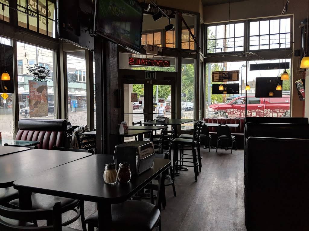 Schmizza Pub & Grub | restaurant | 628 NE Broadway, Portland, OR 97232, USA | 5035179981 OR +1 503-517-9981