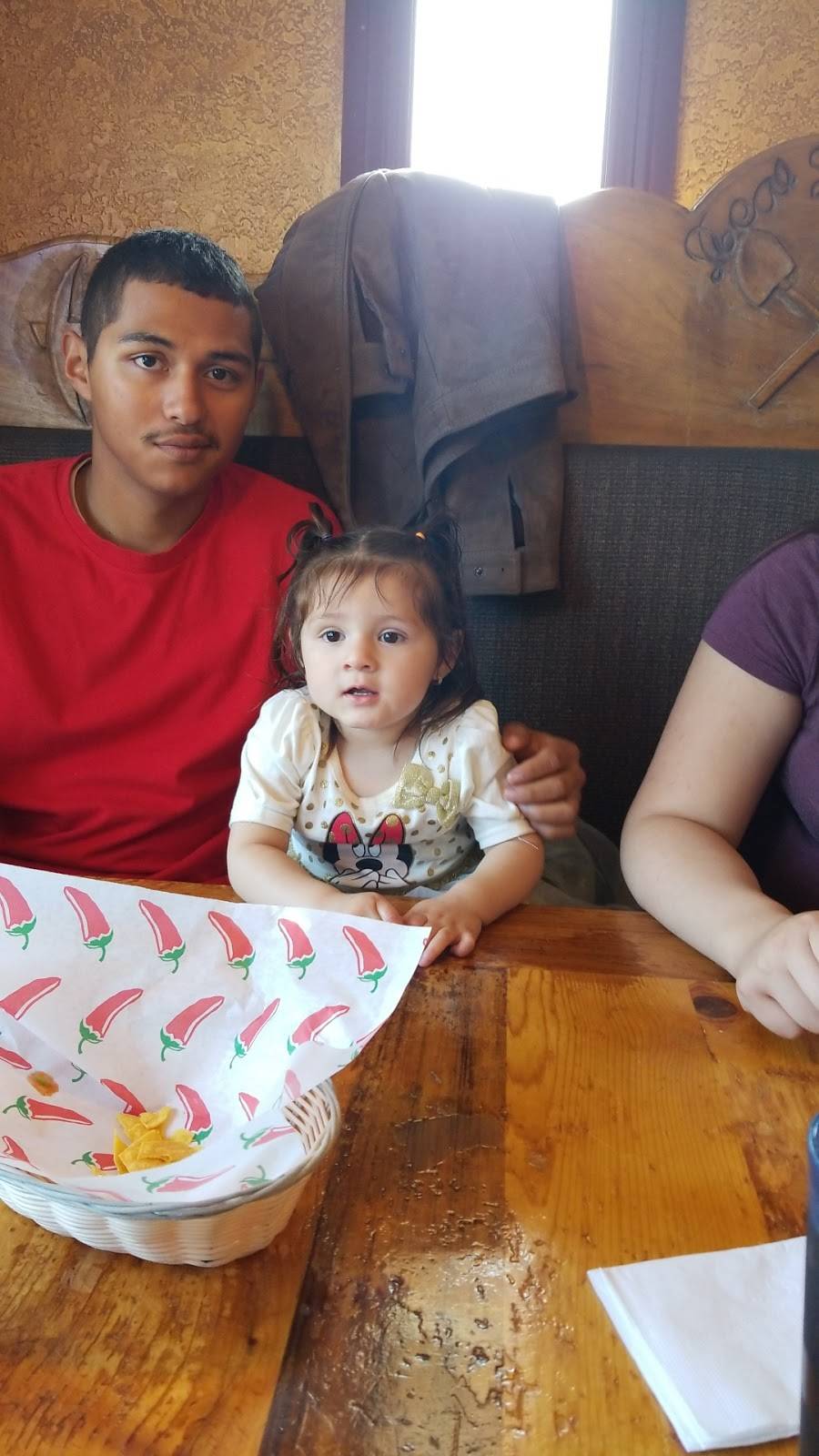 Real De Minas Mexican Grill | restaurant | 11101 E Colfax Ave, Aurora, CO 80010, USA | 3033671504 OR +1 303-367-1504