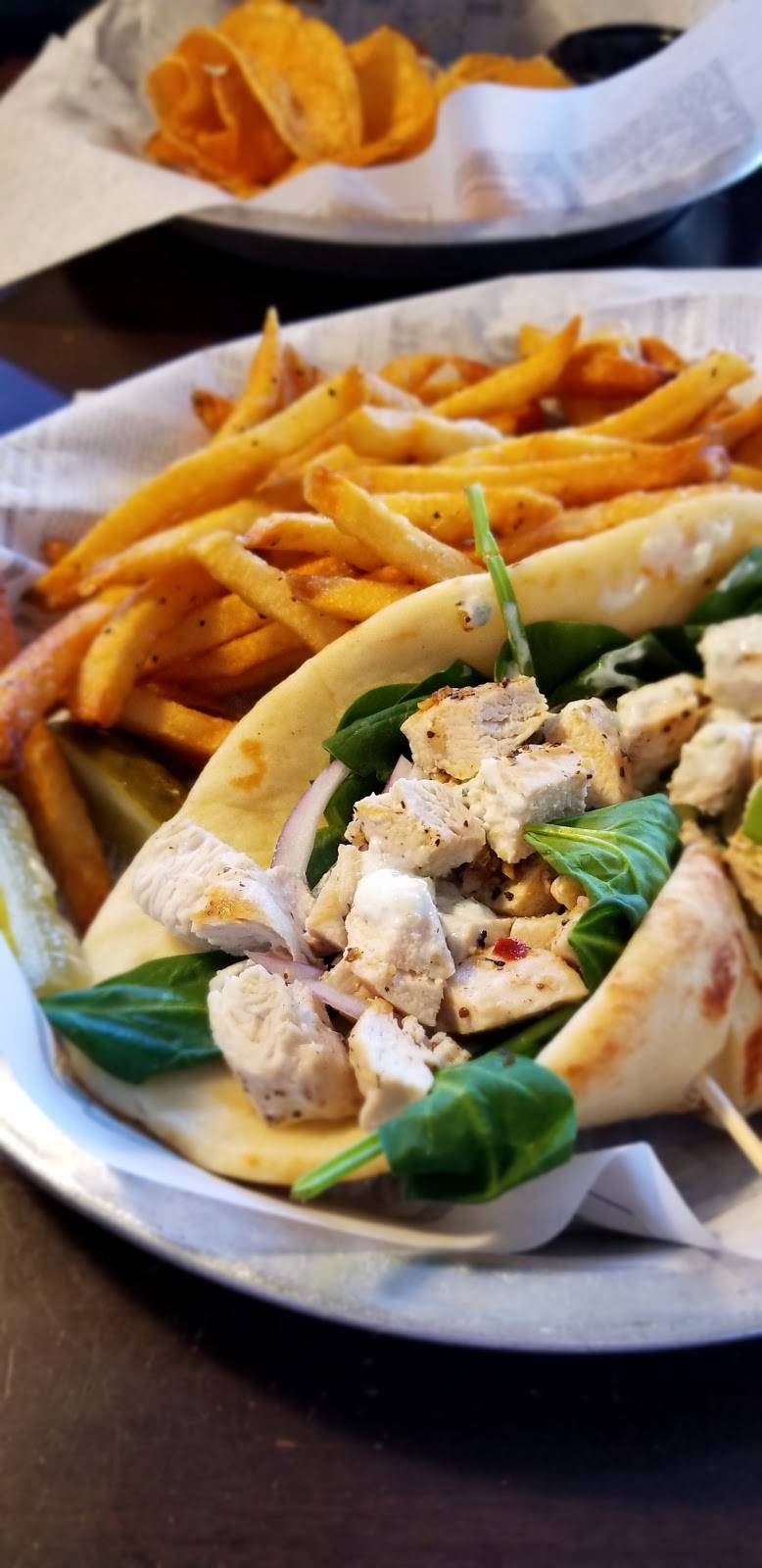 Copper Kettle | restaurant | 2987 Jackson St, Dubuque, IA 52001, USA | 5638450567 OR +1 563-845-0567