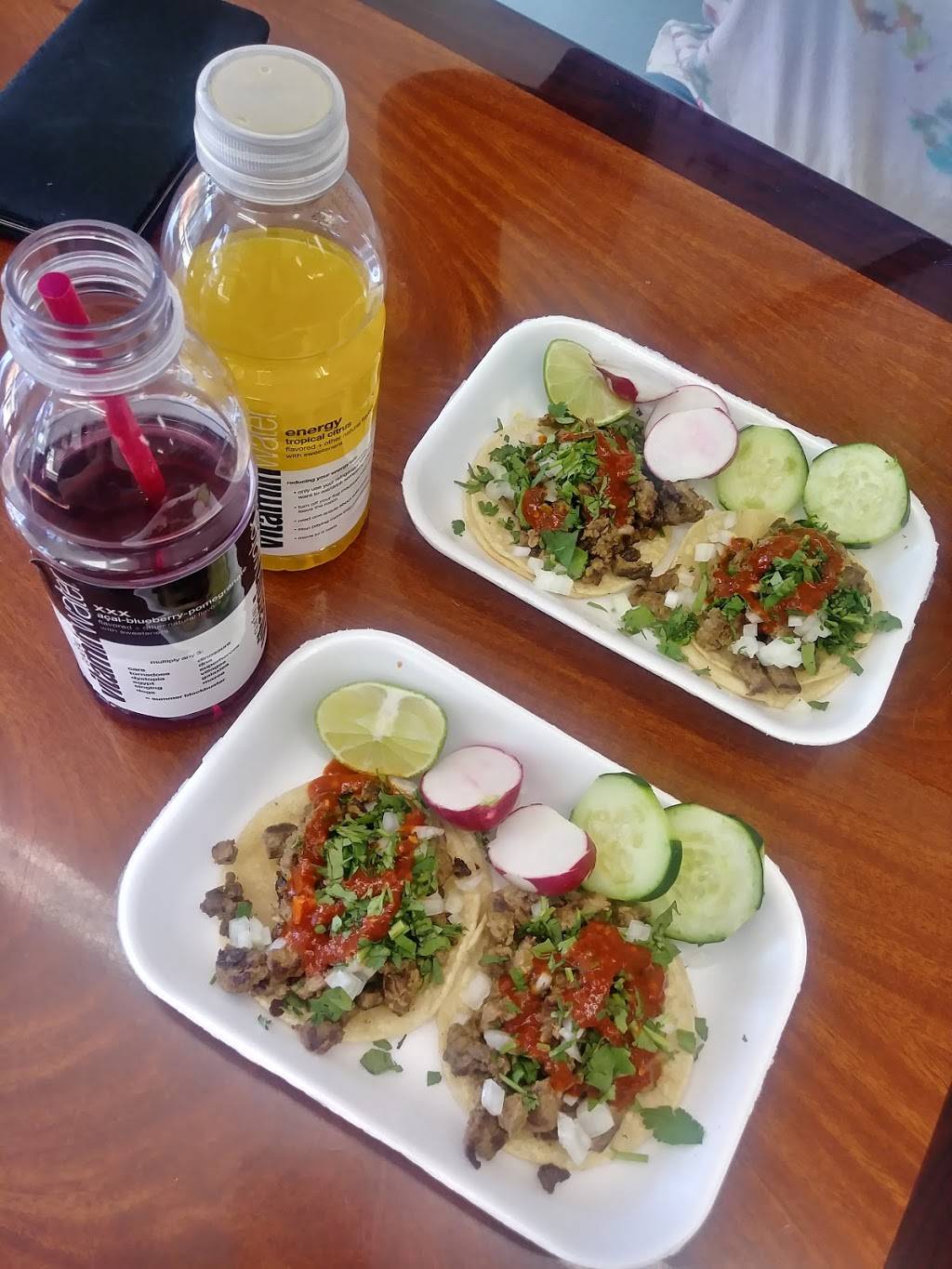 Los Volcanes | restaurant | 937 W Holt Ave B, Pomona, CA 91768, USA | 9096204848 OR +1 909-620-4848